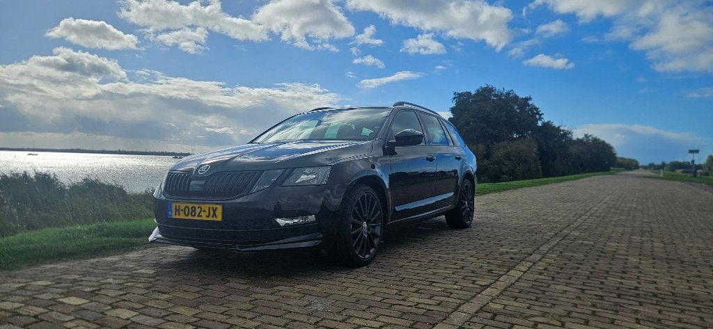 Skoda Octavia 1.5 TSI Greentech Sport Business 110kW dsg-7, Auto's, Dealer onderhouden, Stof, 1498 cc, 4 cilinders