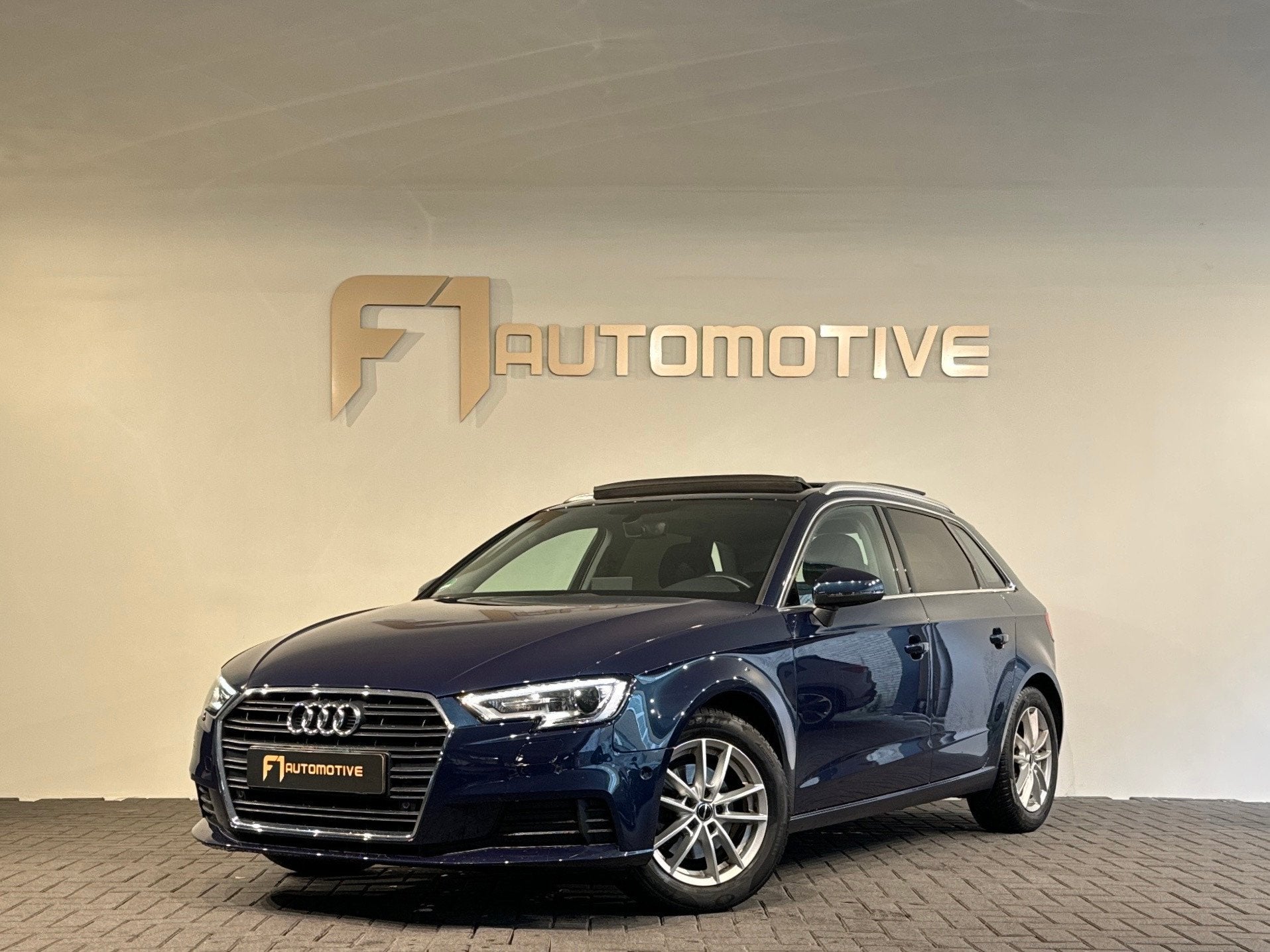 Audi A3 SPORTBACK 1.5 TFSI CoD Pro Line Pano|Stoelverwarming, Auto's, Bi-Xenon koplampen, Euro 6, 4 cilinders, 150 pk