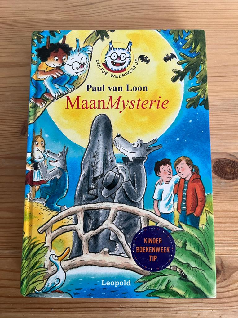 Paul van Loon - Dolfje Weerwolfje: MaanMysterie (AVI E4), Boeken, Ophalen of Verzenden, Gelezen, Fictie algemeen