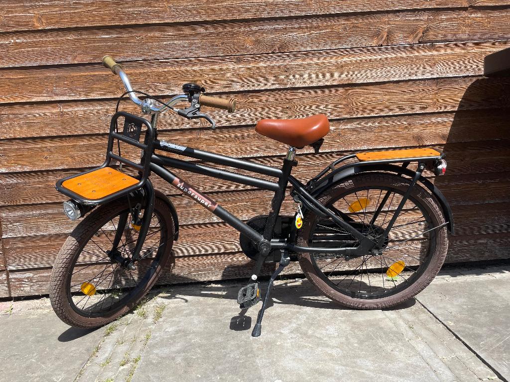Jongensfiets Supersuper Cooper Bamboo mat zwart 20 inch, Fietsen en Brommers, Ophalen, Terugtraprem, Gebruikt, Handrem