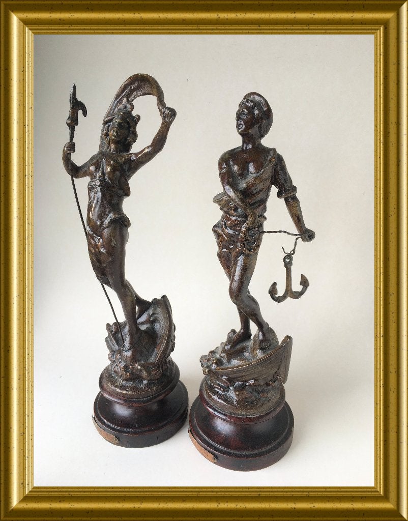 Set van 2 oude beeldjes: man, vrouw, anker, Ophalen of Verzenden