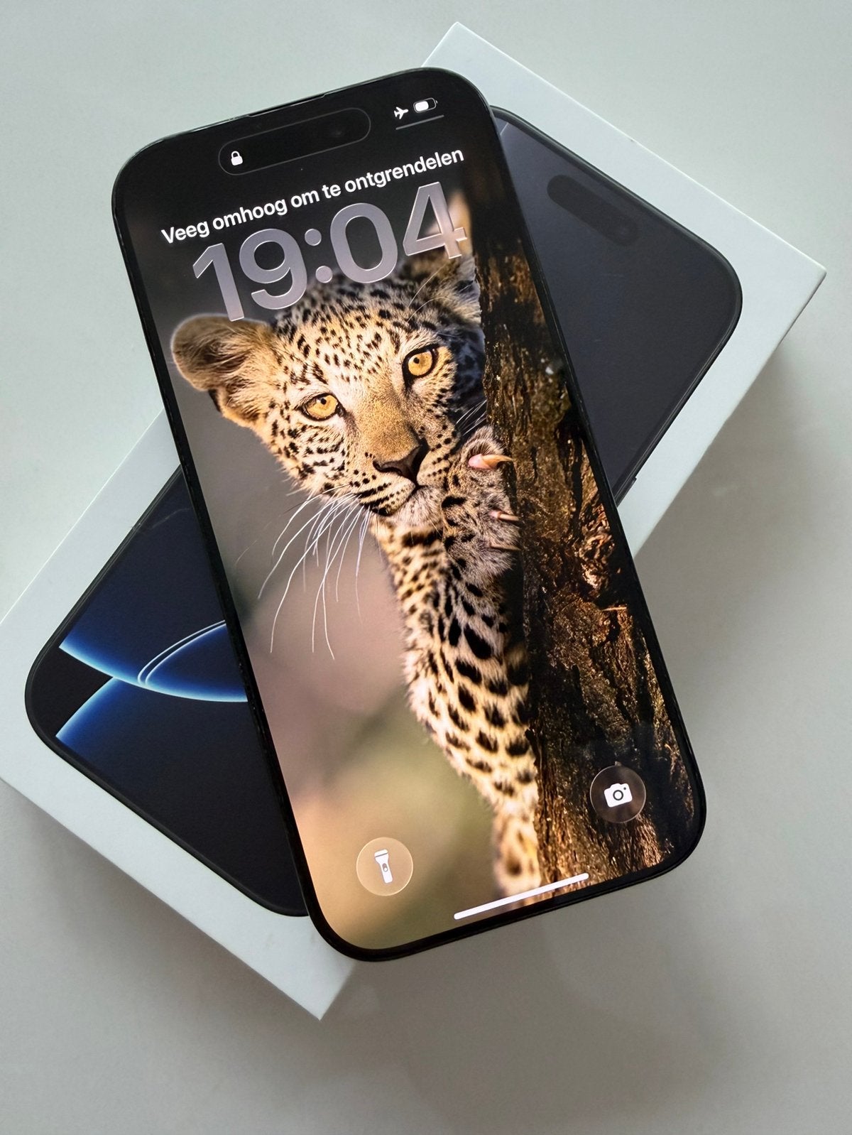 Iphone 16 Pro 128gb accu 90%, Ophalen, Zo goed als nieuw, Zwart, 128 GB