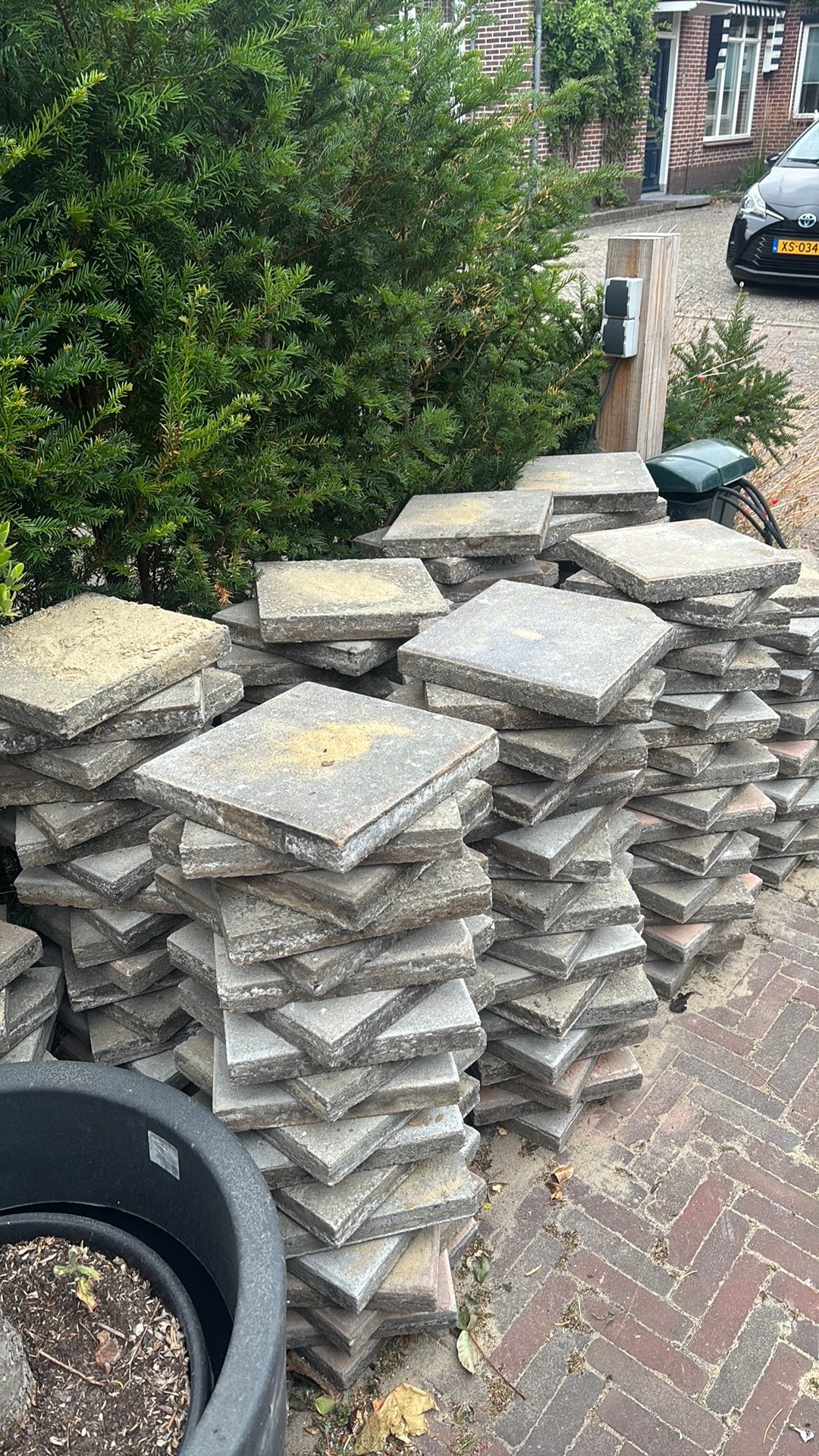 Gratis, Tuin en Terras, Tegels en Klinkers, Ophalen, Zo goed als nieuw, Beton, Terrastegels