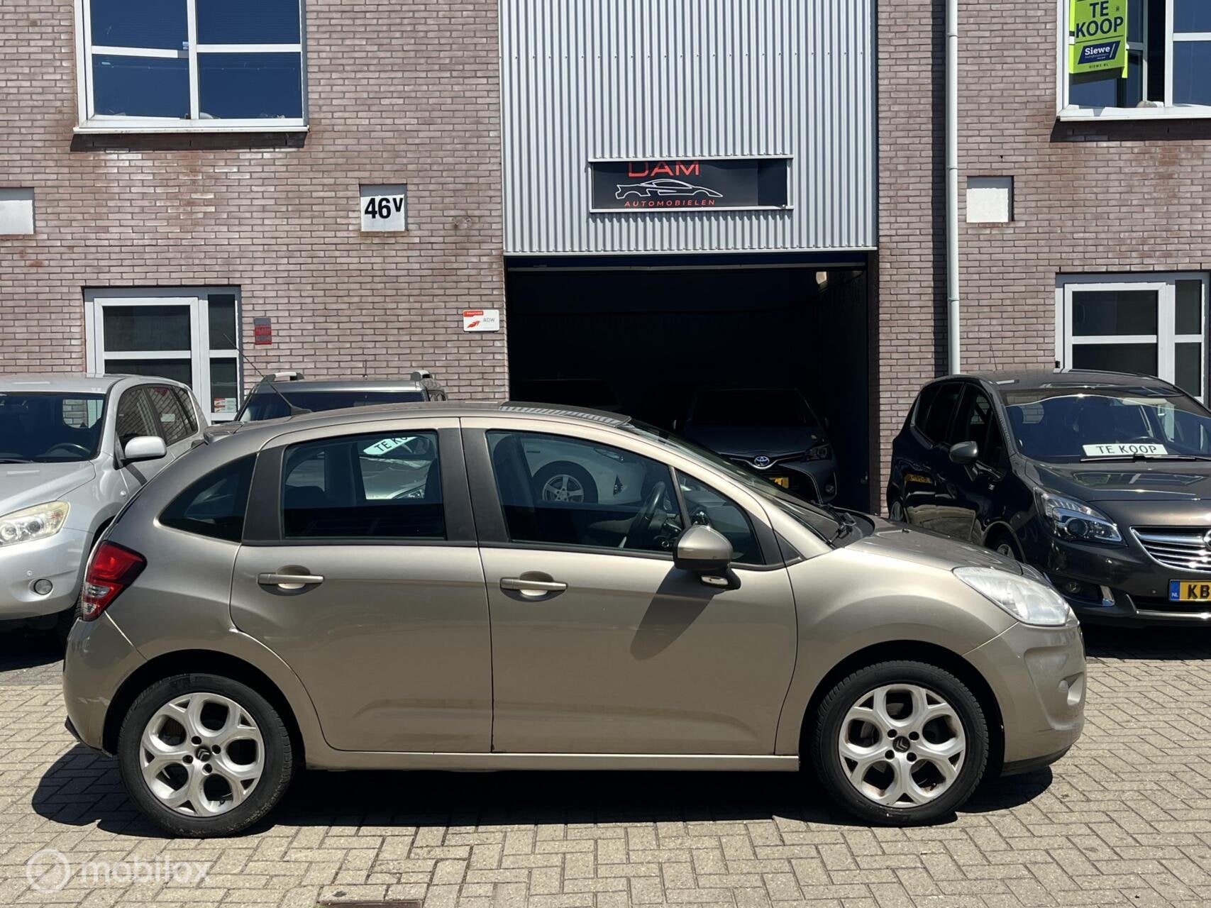 Citroen C3 1.4 met 144.577 KM, Airco, NAP, 5 DEURS, Trekhaak, Voorwielaandrijving, 4 cilinders, Beige, Origineel Nederlands