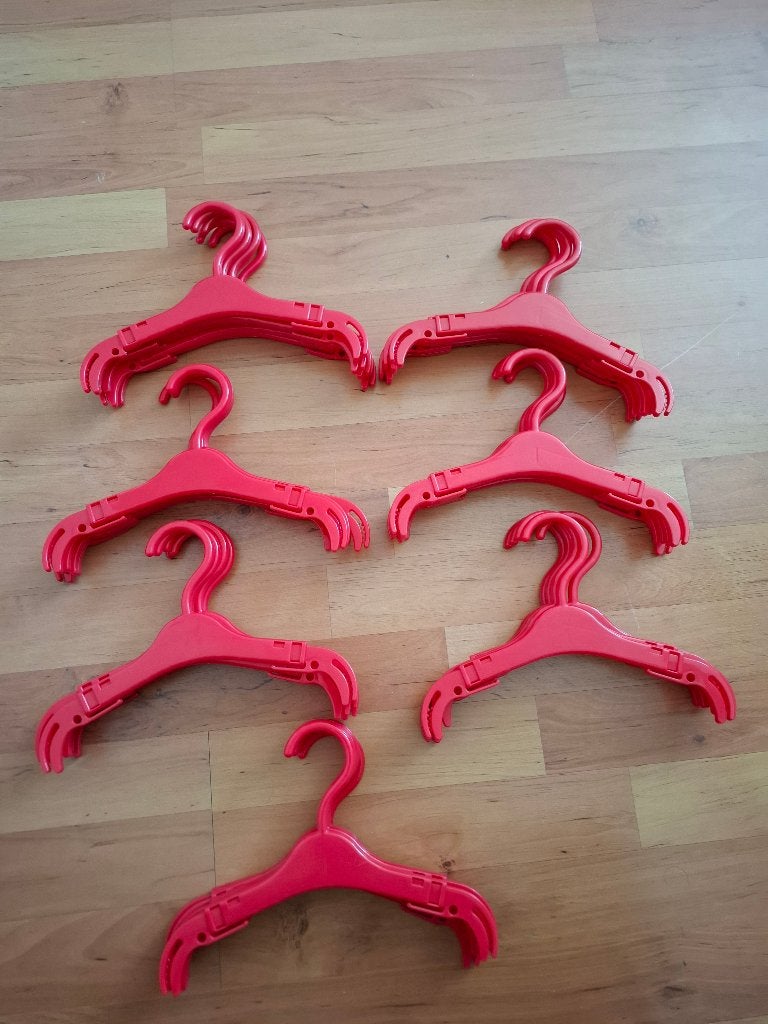 Roze/Rode verstelbare kledinghangers, Ophalen of Verzenden, Zo goed als nieuw