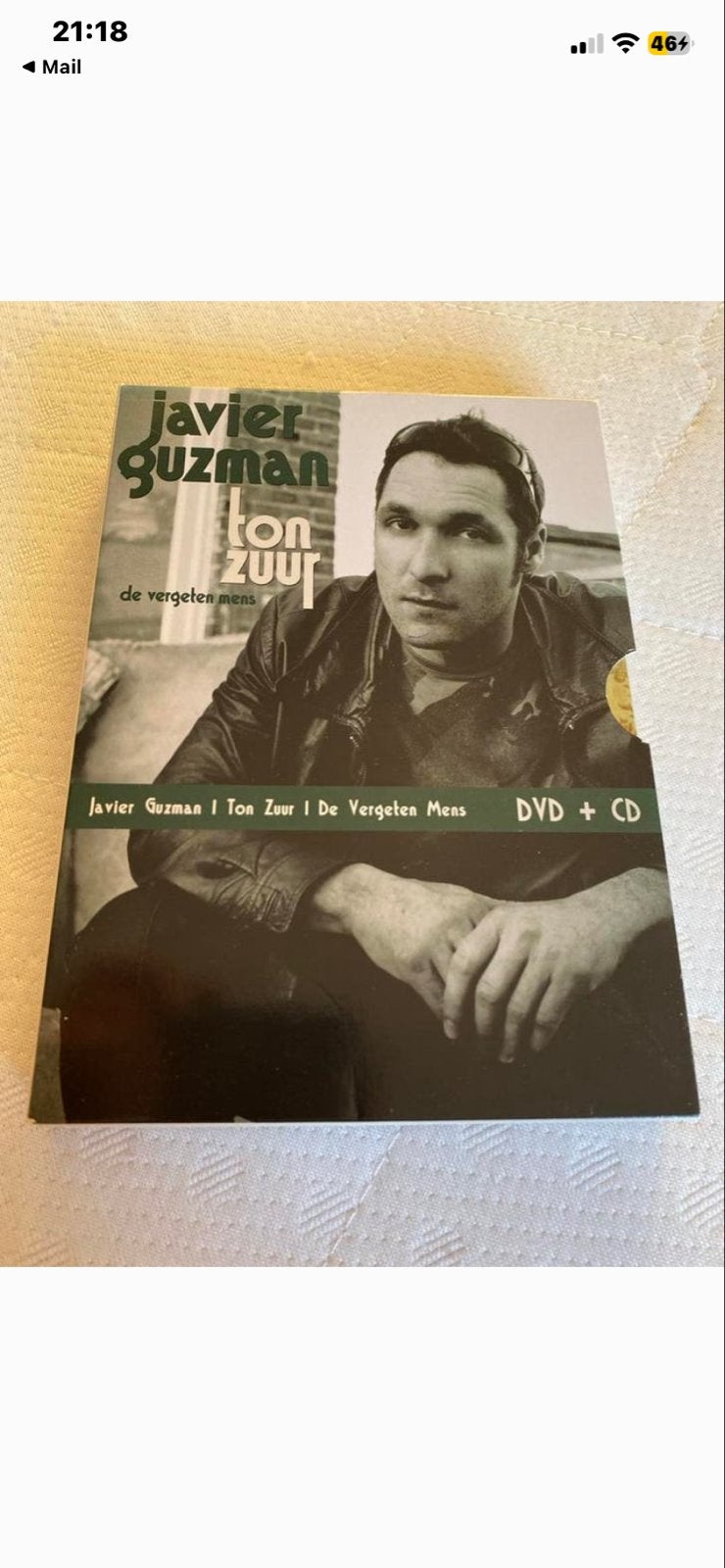 Javier Guzman - Ton Zuur | De Vergeten Mens DVD + CD, Cd's en Dvd's, Stand-up of Theatershow, Gebruikt, Vanaf 12 jaar, Inclusief doosje