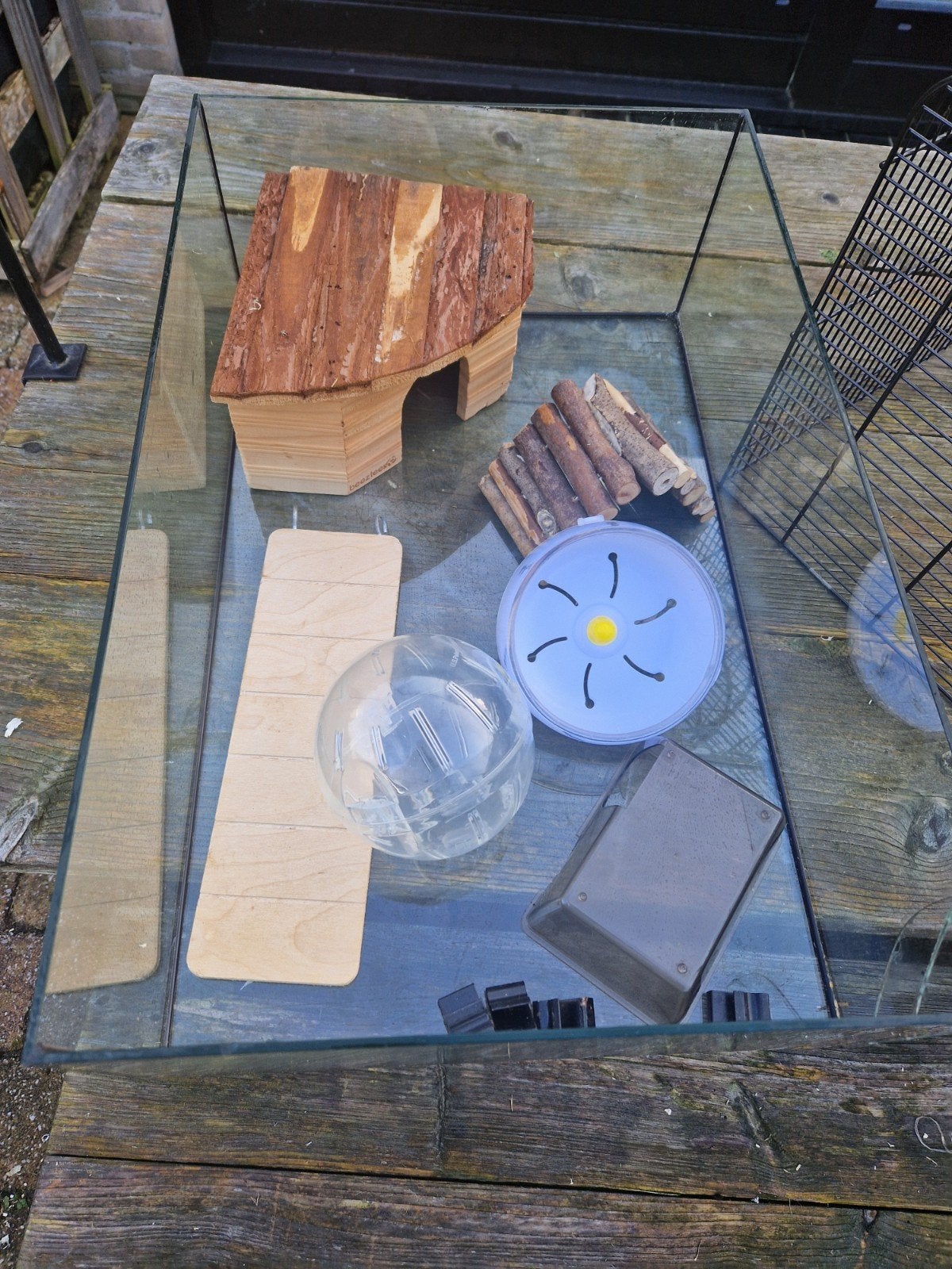 Gratis Hamsterhok met toebehoren, hooi en voer, Dieren en Toebehoren, Ophalen, Minder dan 75 cm, Hok, Minder dan 60 cm