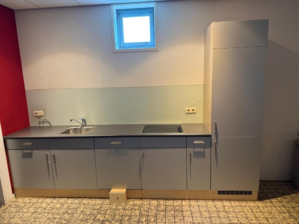 Nette Keuken kookplaat, grote koelkast en vriezer, Ophalen, Zo goed als nieuw, Grijs, Kunststof