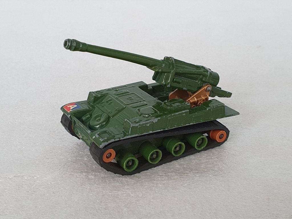 Matchbox - Battle Kings: 155 mm S.P. Howitzer (K-107) (1), Hobby en Vrije tijd, Modelauto's | Overige schalen, Ophalen of Verzenden