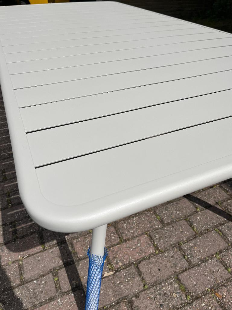 Fermob Luxembourg tuintafel 207x100 clay | Van €1419, nu, Tuin en Terras, Tuintafels, Fermob, Teakhout, Nieuw, Ophalen of Verzenden