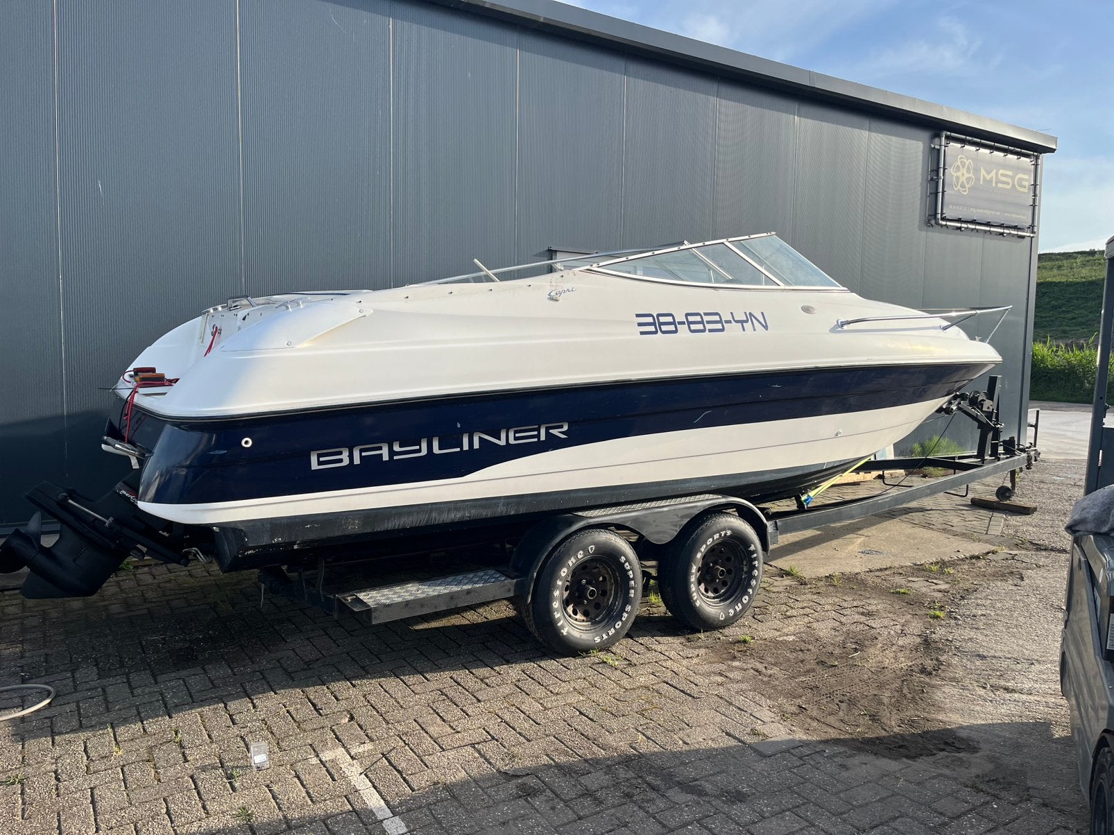 Bayliner 2353 cuddy v8 mercruiser + trailer, Ophalen, Gebruikt, Binnenboordmotor, Bayliner