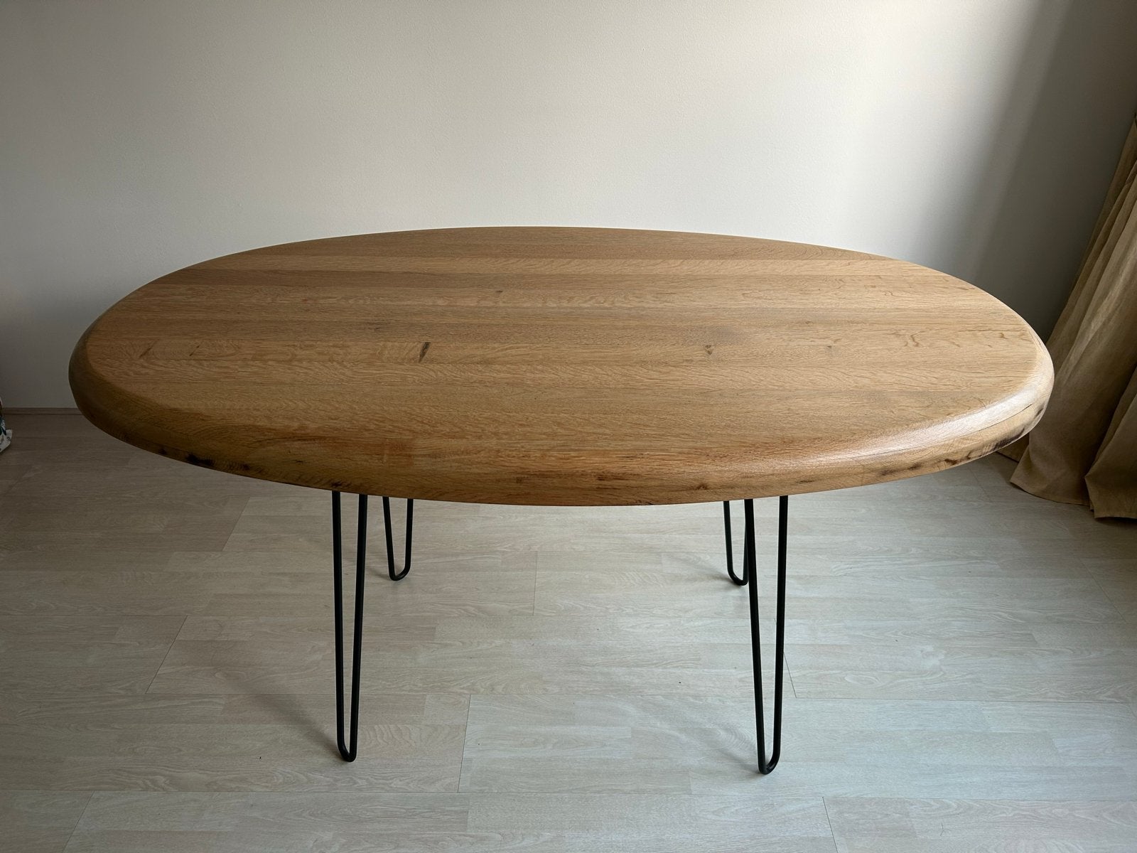 Ovale eettafel eiken blad 140x80cm met hairpin poten, Huis en Inrichting, Tafels | Eettafels, Ophalen, Gebruikt, 100 tot 150 cm