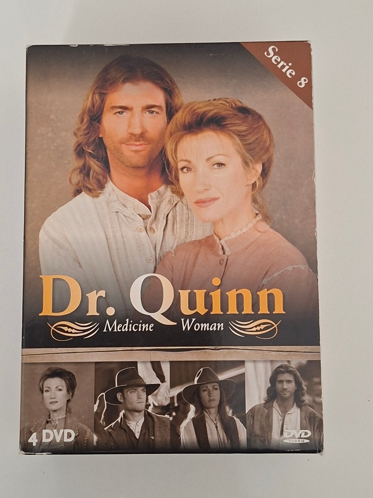 DVD-box Dr. Quinn serie 8, Engels, Nederlands, Ophalen of Verzenden, Zo goed als nieuw