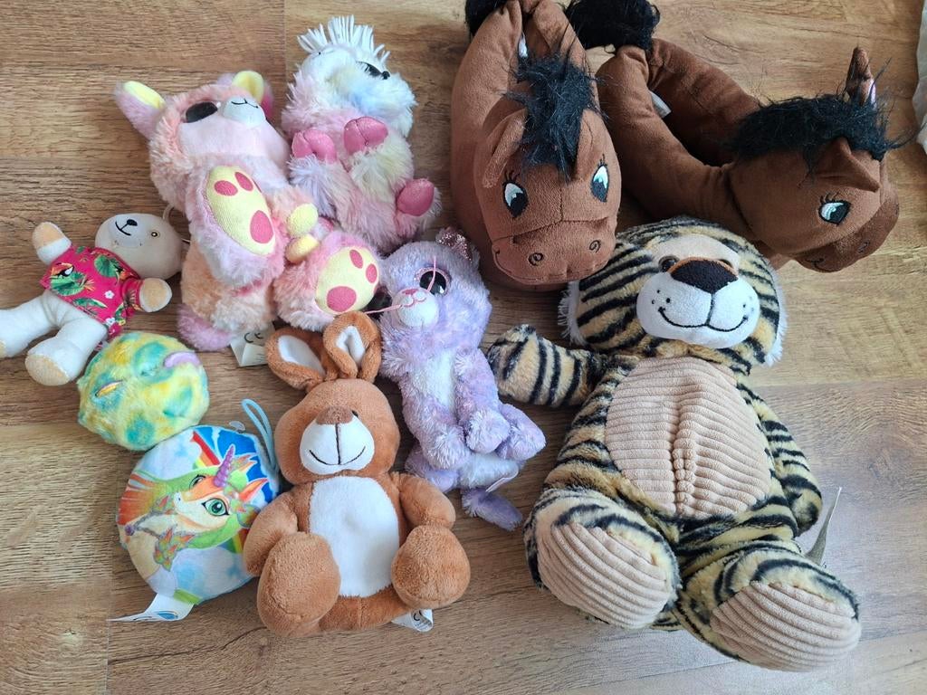 Diverse knuffels: paarden, tijger, konijnen en meer, Ophalen, Paard, Gebruikt, Middelgroot (20 tot 80 cm)