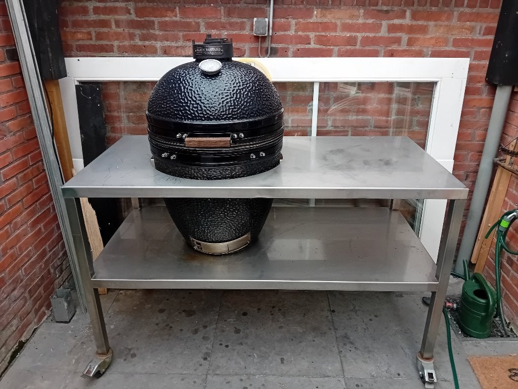 The bastard large kamado bbq met rvs tafel/buitenkeuken, Ophalen, Gebruikt, The Bastard, Met accessoires