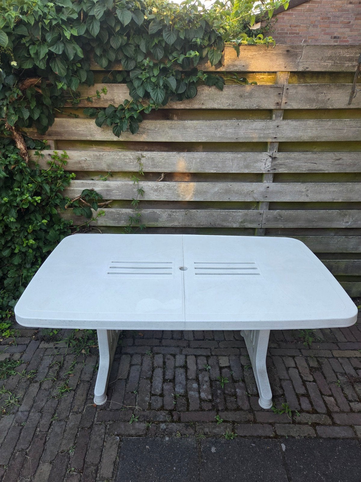 kunststof tuintafel verstelbaar incl gat parasol 160x90x71, Ophalen, Zo goed als nieuw, Rechthoekig, Kunststof