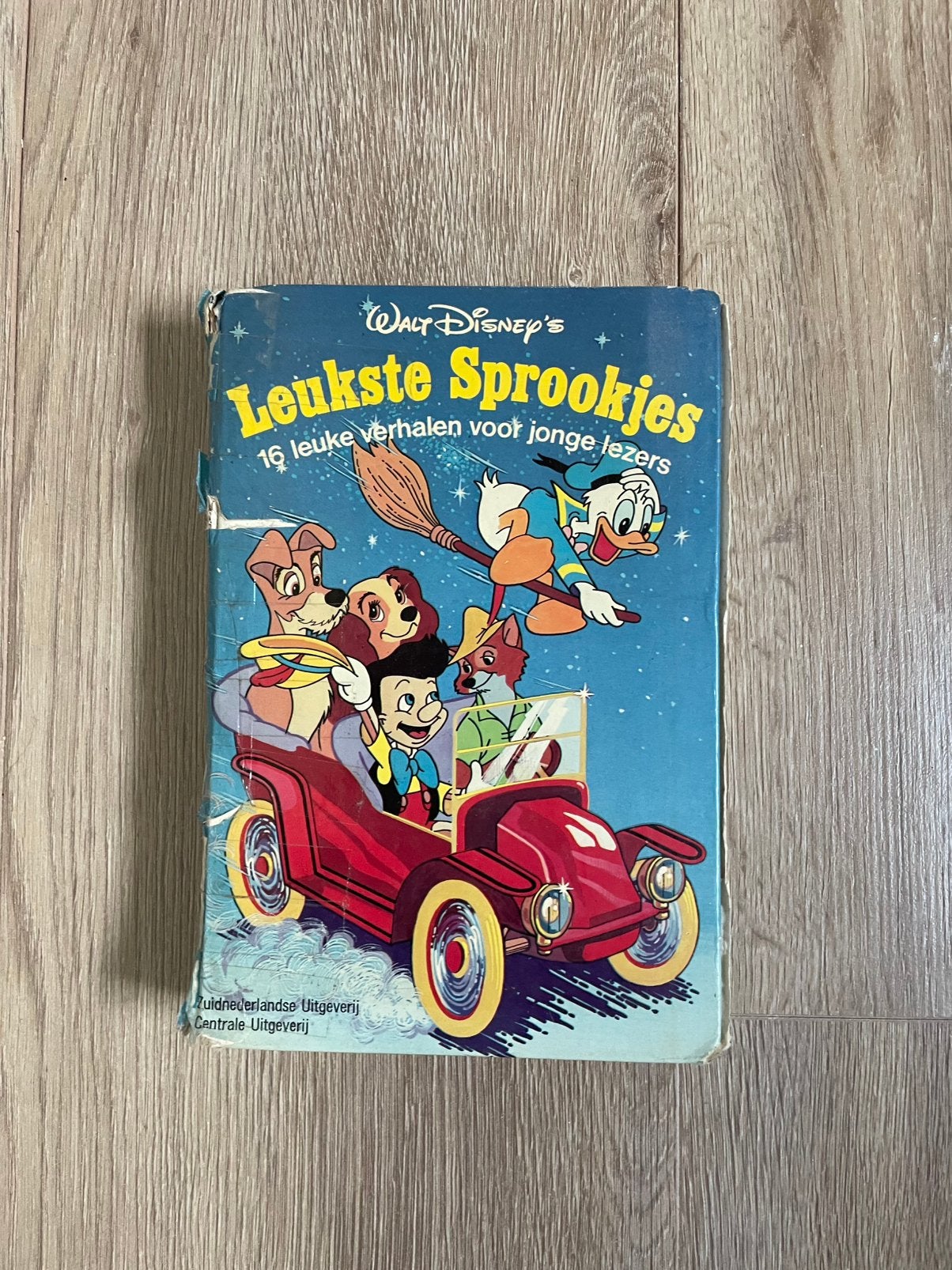 "Walt Disney's Leukste Sprookjes", Ophalen of Verzenden, Zo goed als nieuw