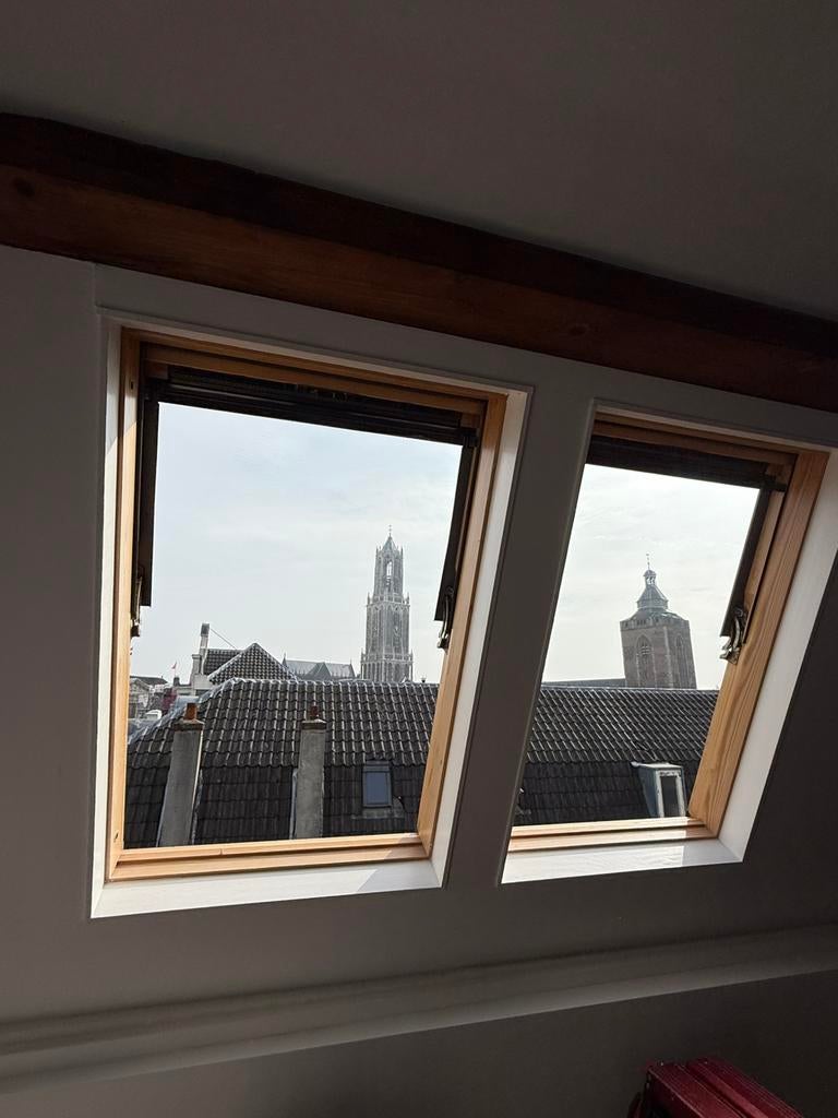 Velux dakraam montage!, Doe-het-zelf en Verbouw, Glas en Ramen, Ophalen of Verzenden, Zo goed als nieuw, Dakraam