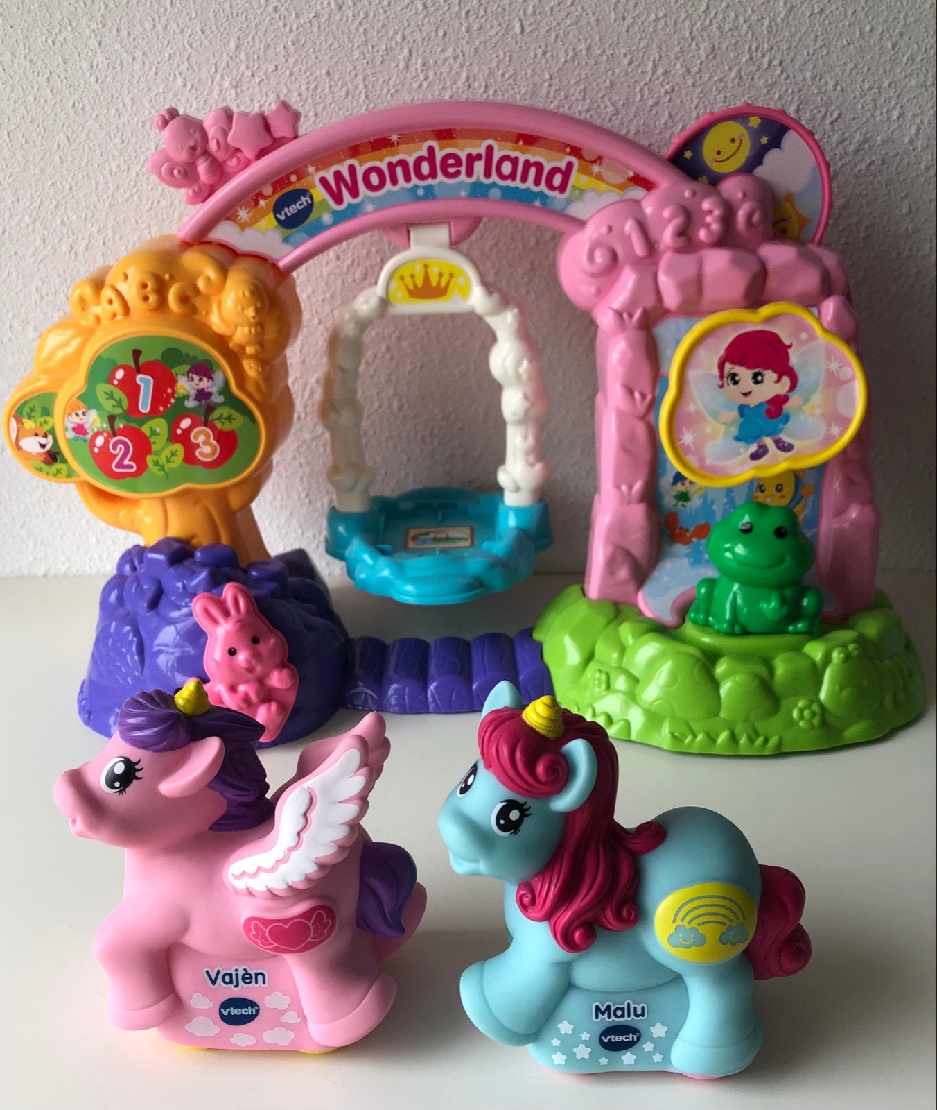 V-tech Wonderland met 2 unicorns zgan, Ophalen, Zo goed als nieuw, Overige typen