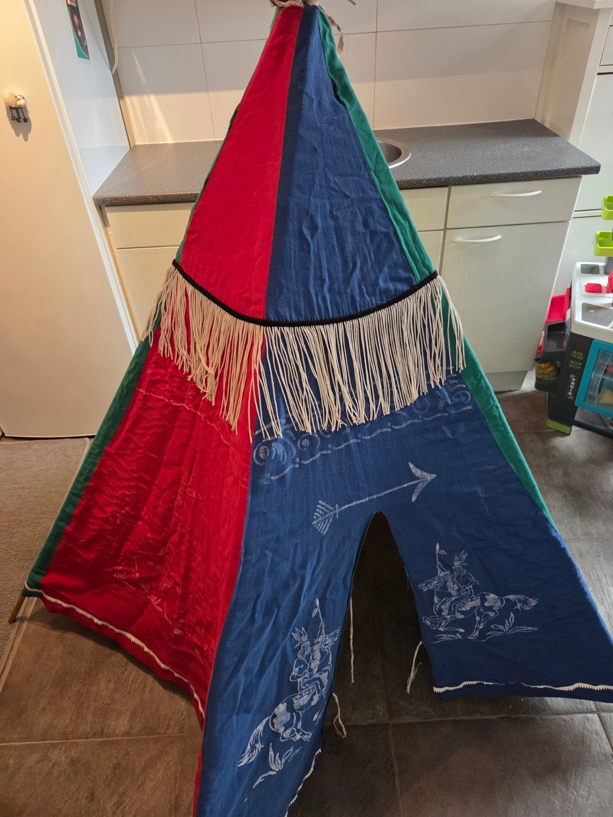 Vintage kleurrijke speeltent/indianentipi, Ophalen, Gebruikt, Hout