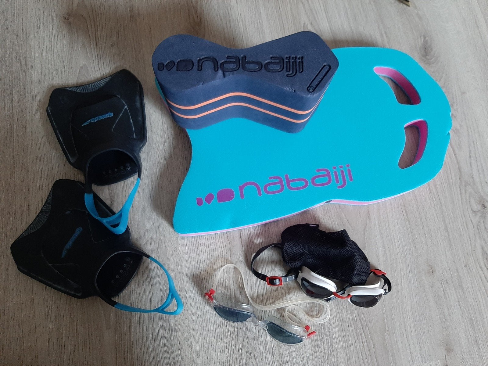 Allerlei zwemspullen, oa duikbrillen en plankje, Watersport en Boten, Snorkelen, Ophalen, Gebruikt, Snorkelmasker
