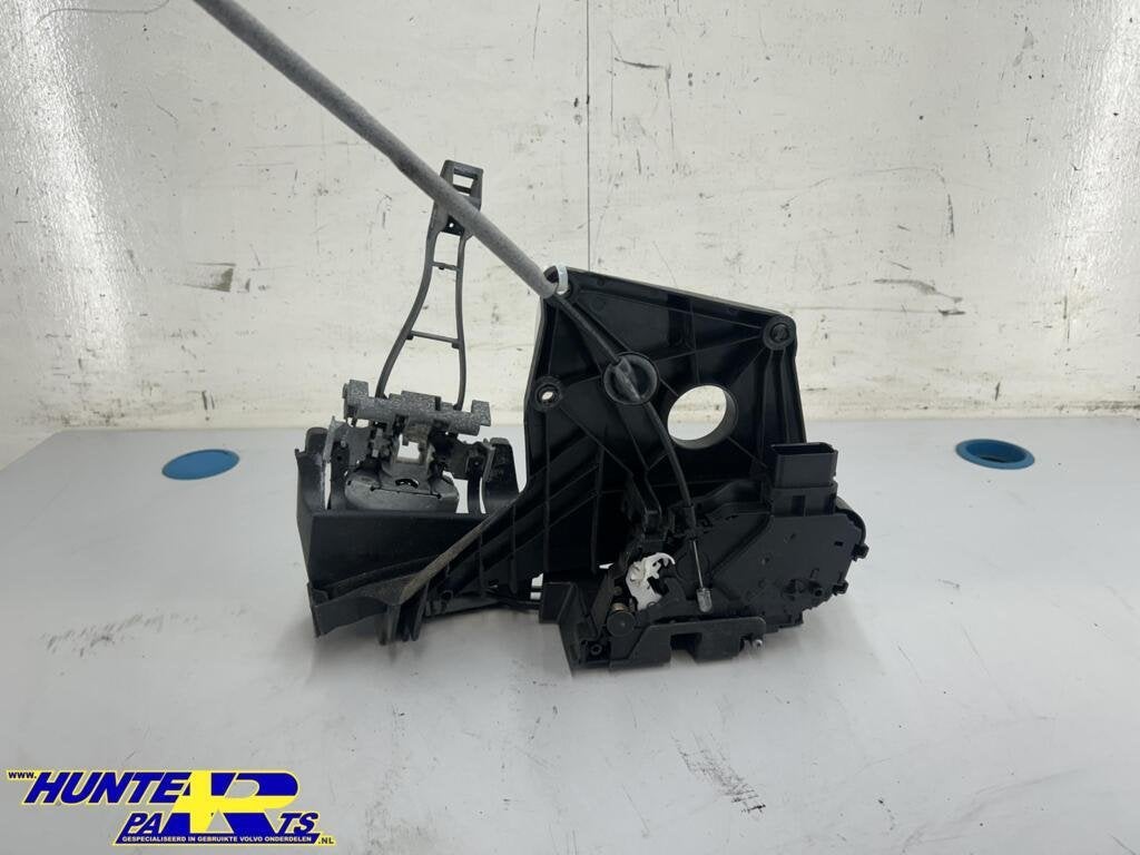 Deurslot mechaniek LA Volvo V70/XC70/XC60 ('07-'17) 31253920, Gebruikt, Ophalen of Verzenden, Volvo, Volvo