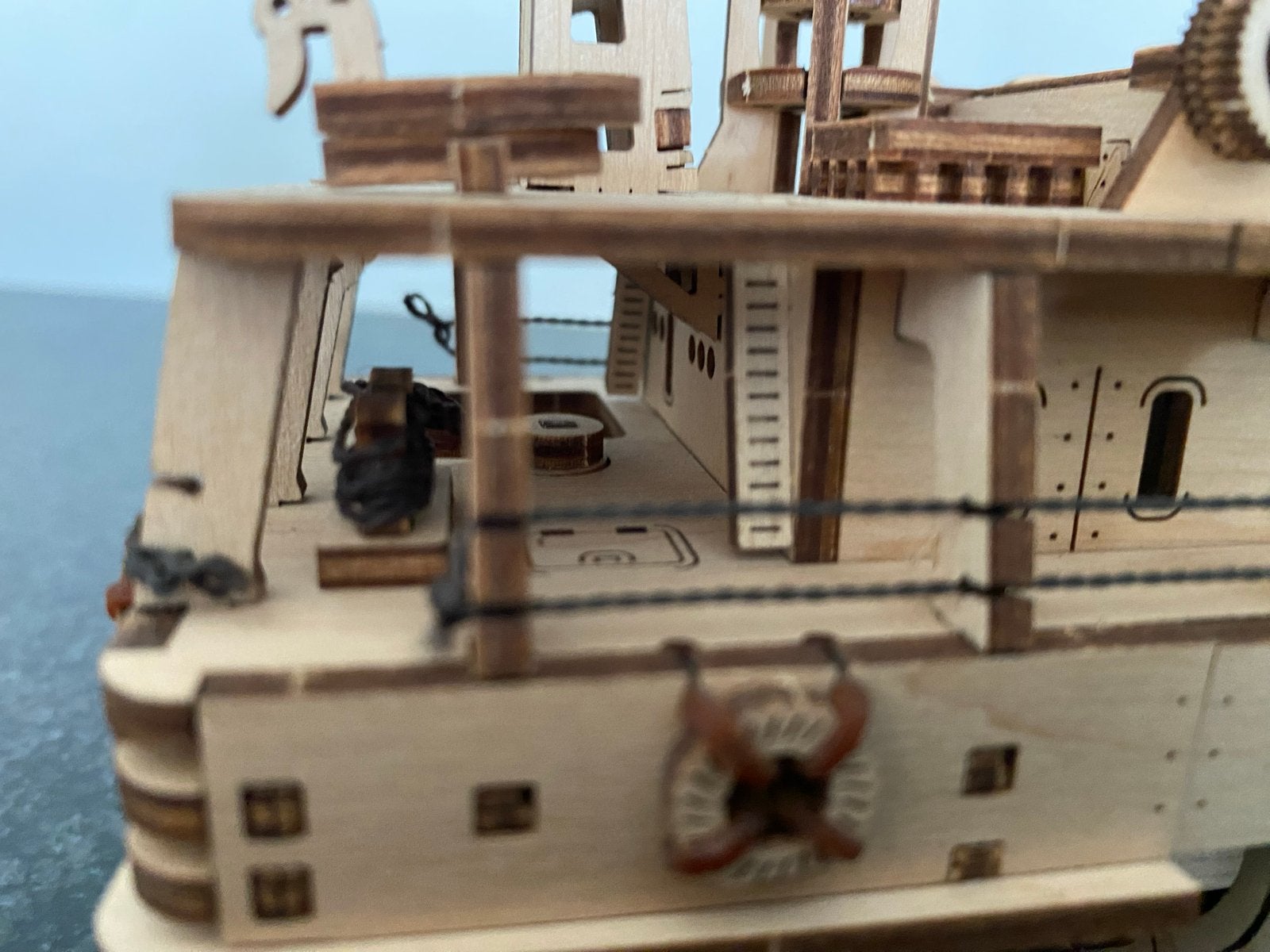 Houten 3D Puzzel Set: Trein en Kraanschip, Ophalen of Verzenden, Zo goed als nieuw, 1:50 tot 1:144