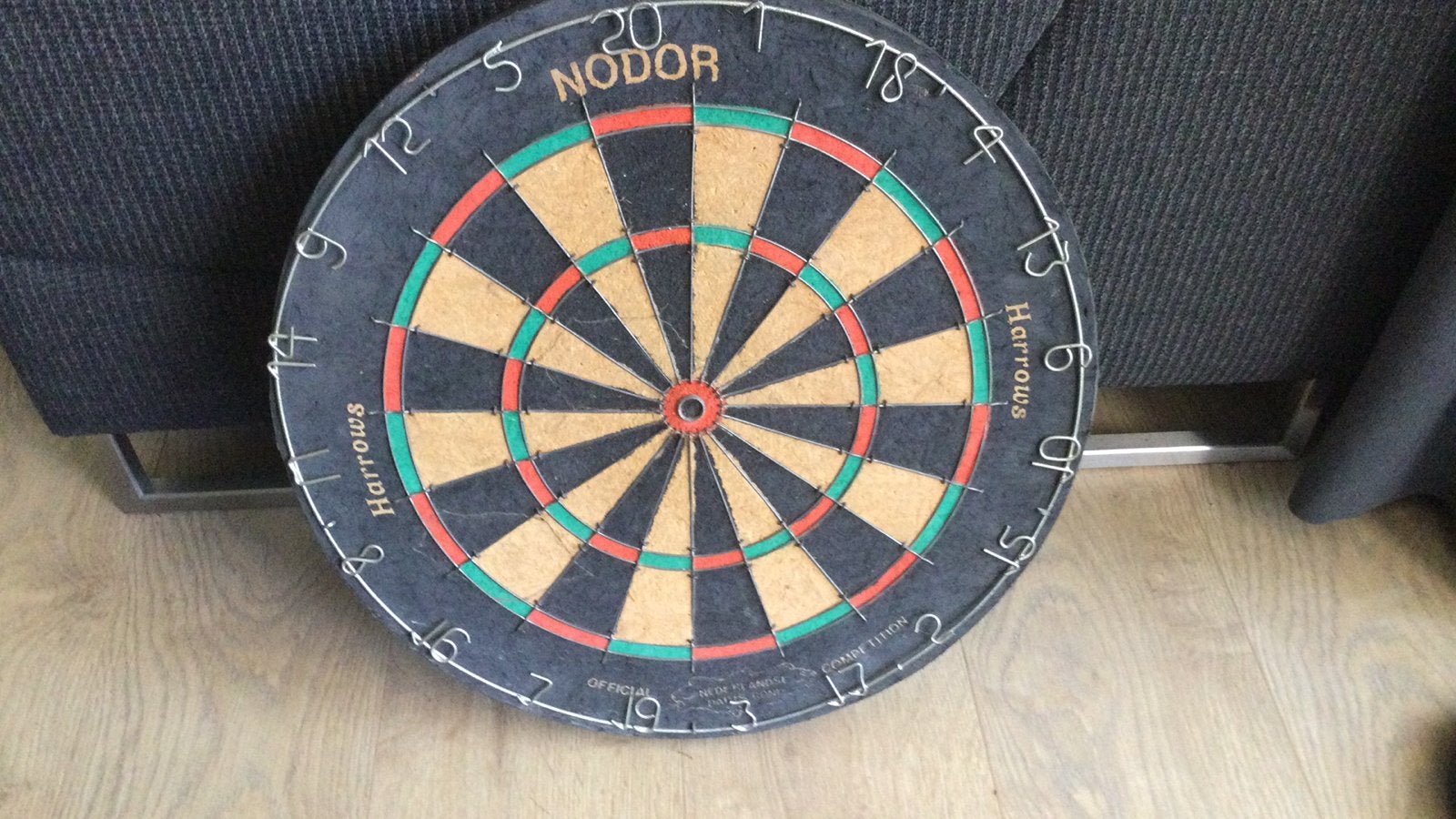 Dartbord merk NODOR, Ophalen, Zo goed als nieuw