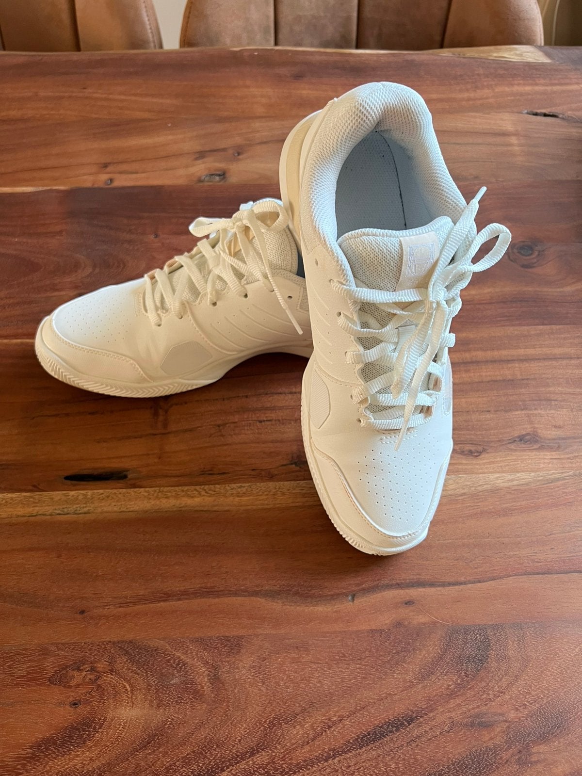 Tennis schoenen dames 42, L00, Schoenen, Zo goed als nieuw, Ophalen