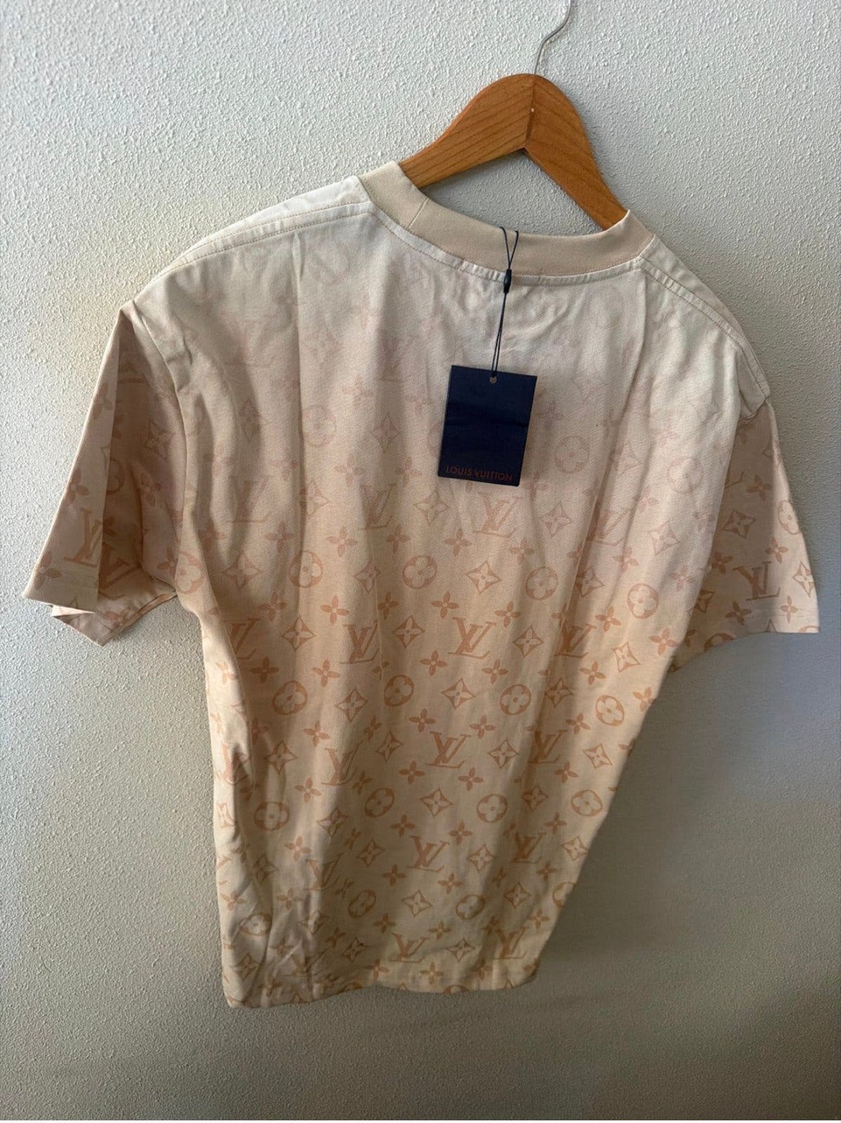 Louis Vuitton Monogram T-shirt Beige, Kleding | Heren, T-shirts, Ophalen of Verzenden, Nieuw, Maat 52/54 (L), Beige