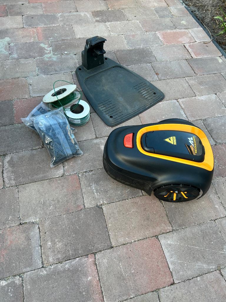 McCulloch ROB S800 Robotmaaier, Tuin en Terras, Robotmaaiers, Ophalen, Gebruikt, Bestuurbaar via app, McCulloch