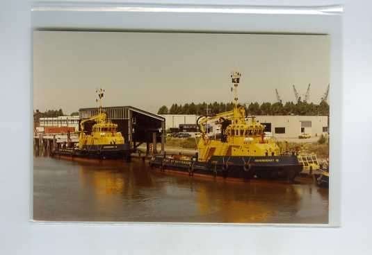 scheepvaart-foto-ROTTERDAM/HAVENDIENST-18-19, Verzamelen, Scheepvaart, Ophalen of Verzenden, Zo goed als nieuw, Boek of Tijdschrift