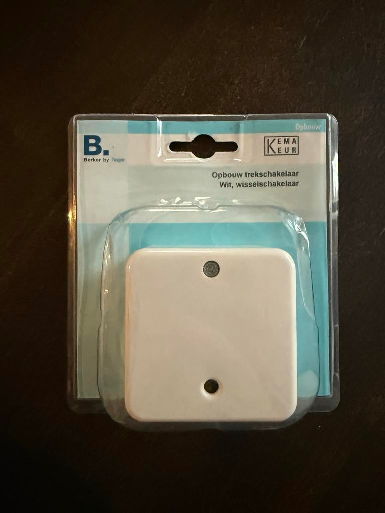 Opbouw trekschakelaar voor verlichting - Nieuw in verpakking, Ophalen of Verzenden, Nieuw, Schakelaar