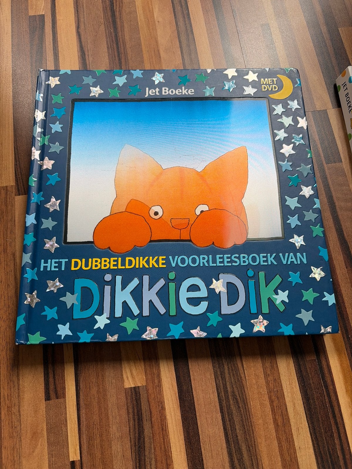Het Dubbeldikke Voorleesboek van Dikkie Dik (met DVD), Ophalen of Verzenden, Zo goed als nieuw, 2 tot 3 jaar