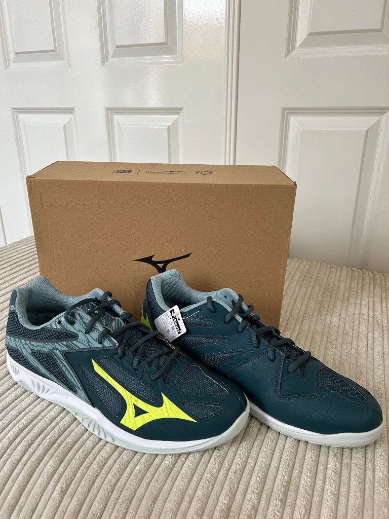 Mizuno zaalschoenen indoor volleybal handbal maat 46 NIEUW, Sport en Fitness, Volleybal, Ophalen of Verzenden, Nieuw, Schoenen