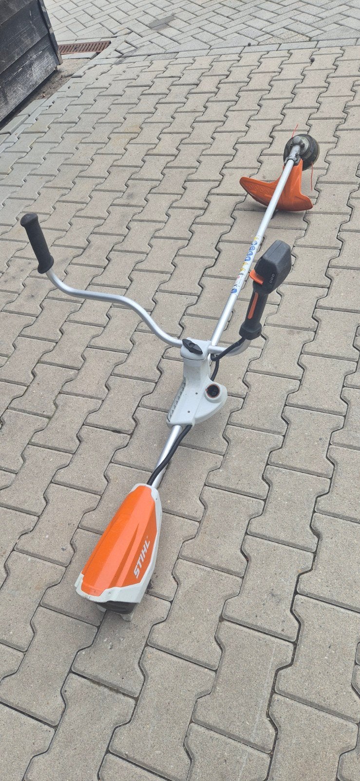 Stihl FSA 130 Accu Bosmaaier., Ophalen, Stihl, Gebruikt, Accu