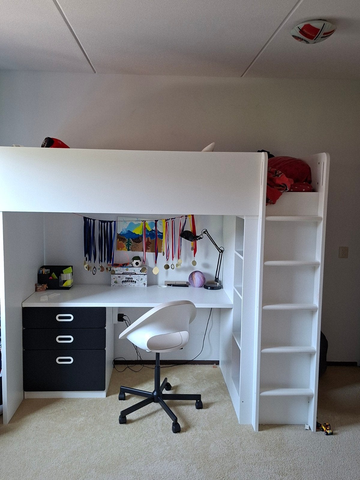 Hoogslaper met bureau, kast en bureaustoel, Huis en Inrichting, Slaapkamer | Stapelbedden en Hoogslapers, Ophalen, Eenpersoons