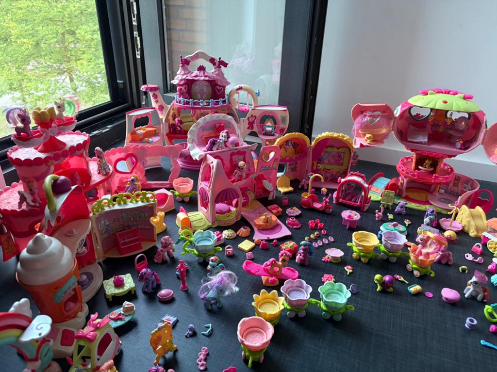Megaset My Little Pony o.a. theepot, popcorn, snoep huisje, Ophalen, Zo goed als nieuw