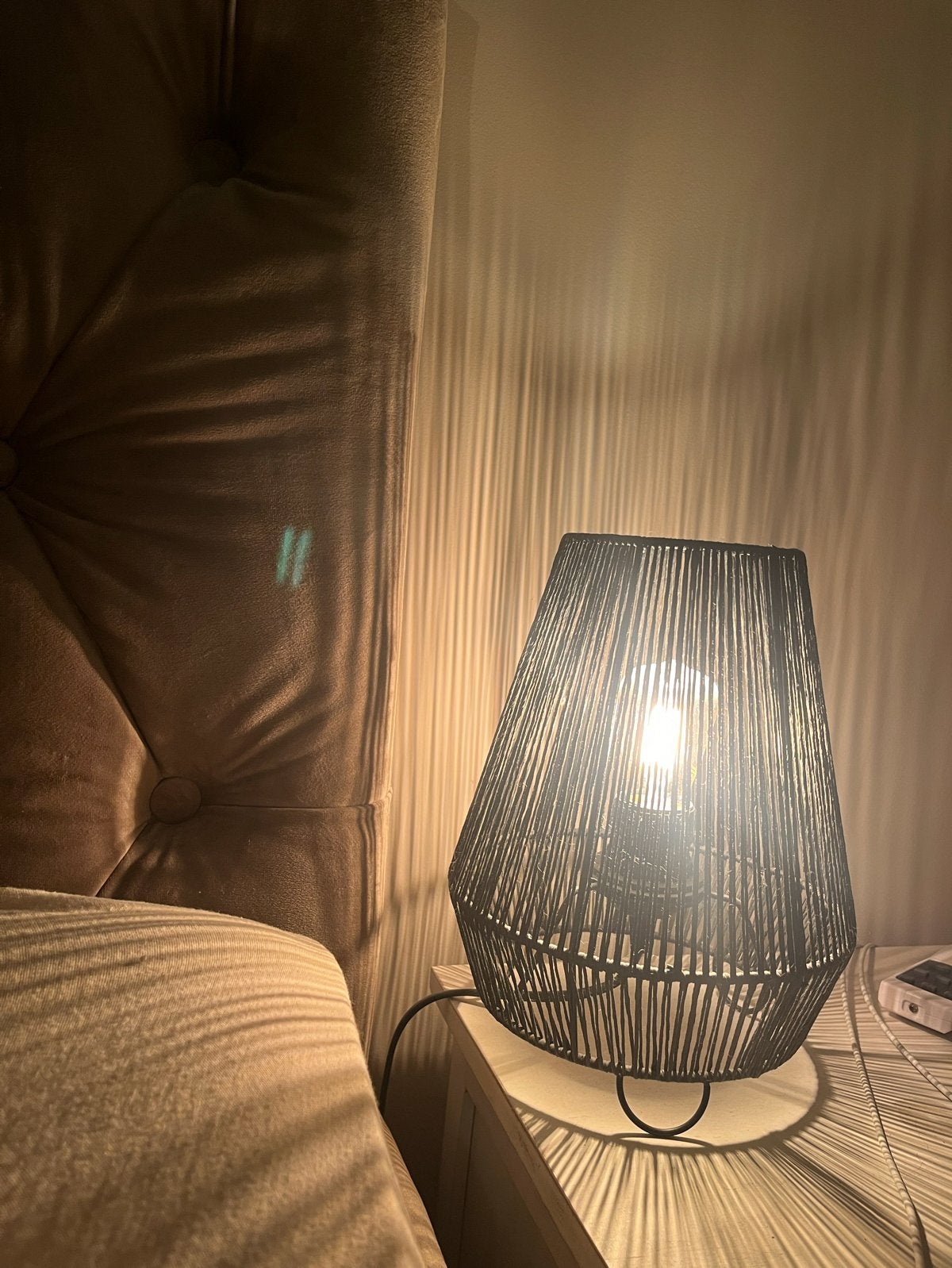 2X Kwantum rotan tafellamp Guan bohemian landelijk zwart, Overige merken, Natuurlijk materiaal, Ophalen of Verzenden, Zo goed als nieuw