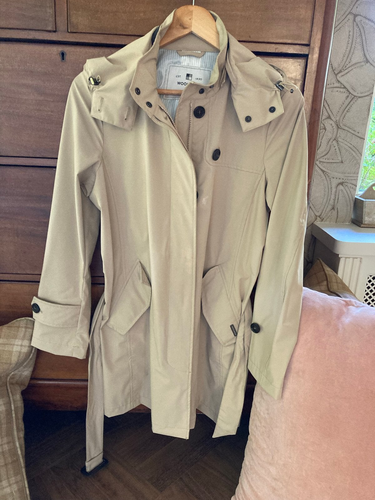 Woolrich trenchcoat met capuchon - Zo goed als nieuw, Ophalen of Verzenden, Zo goed als nieuw, Maat 34 (XS) of kleiner, Beige