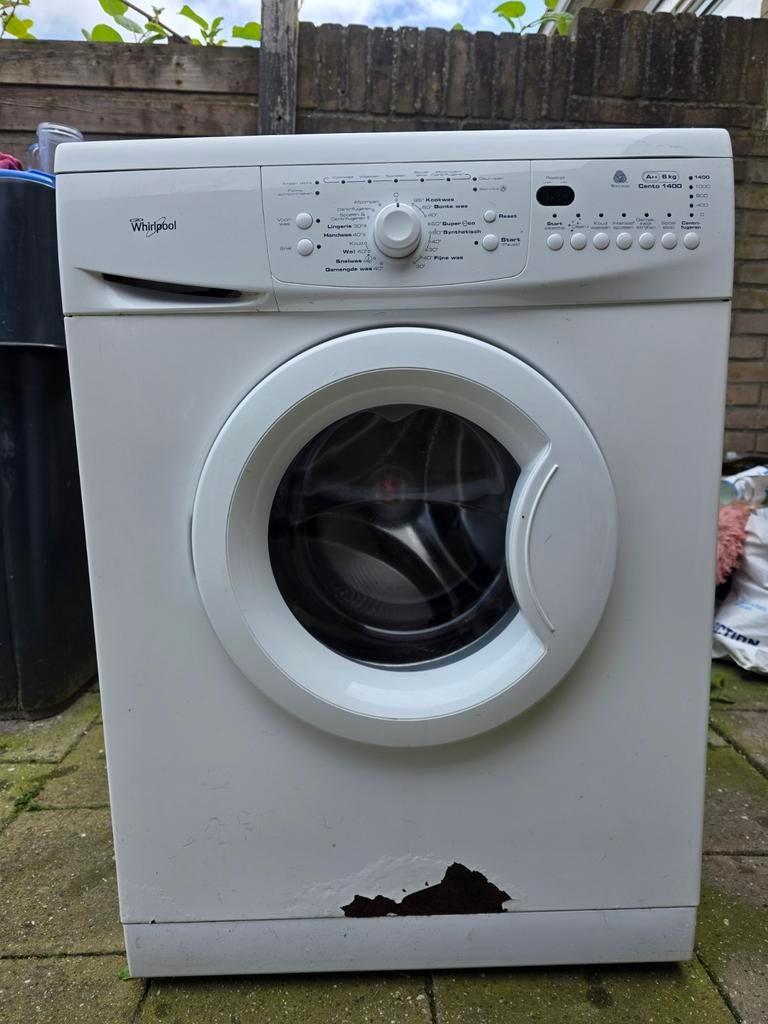 Whirlpool 6kg Wasmachine - Gebruikt met roestplekken, Ophalen, Gebruikt, Voorlader, 85 tot 90 cm
