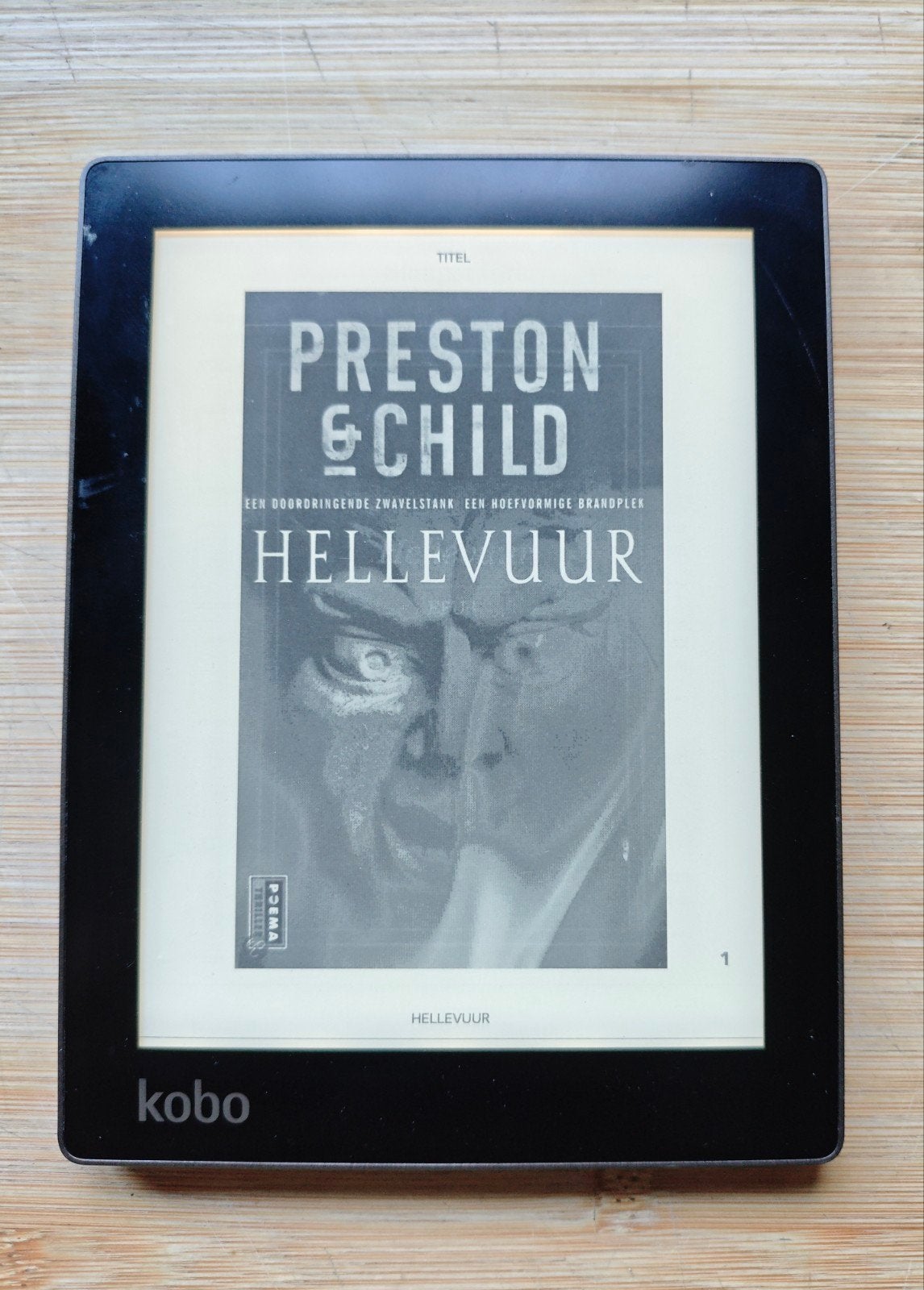 Kobo Aura met 2600 boeken,zeer mooi, 6 inch of minder, Kobo, Ophalen of Verzenden, Zo goed als nieuw