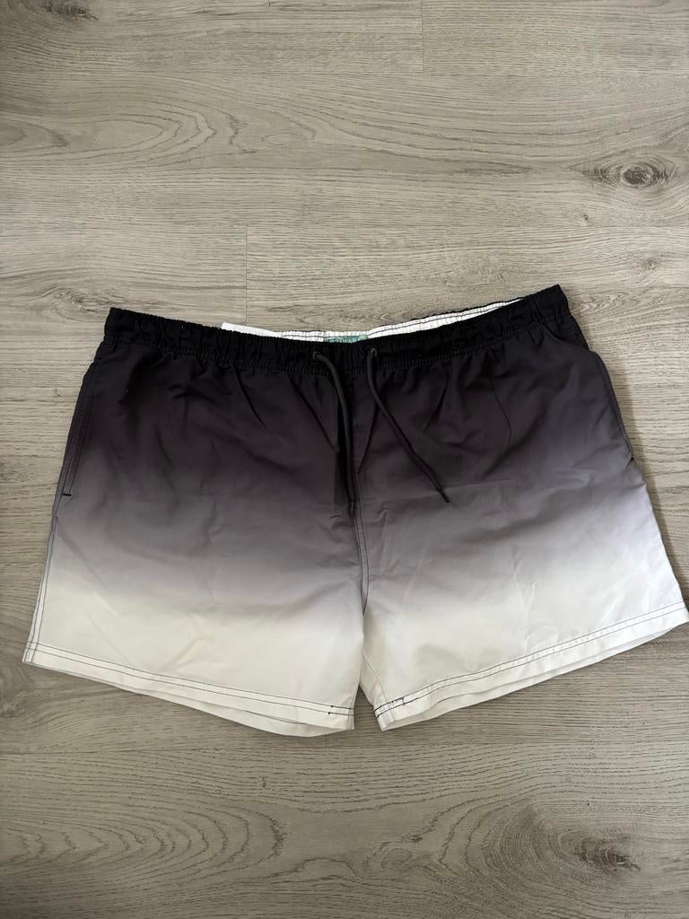 Primark zwembroek XXL zwart/wit - nauwelijks gedragen, Kleding | Heren, Badmode en Zwemkleding, Ophalen of Verzenden, Overige maten