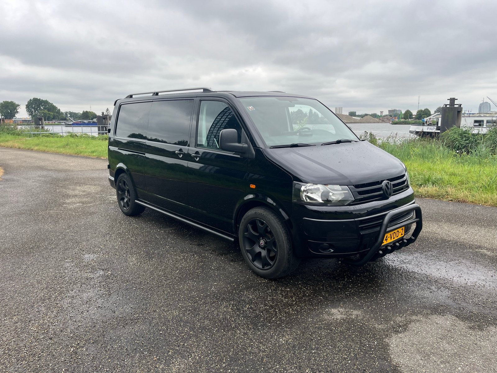 Volkswagen Transporter t5 1.9 tdi 2007 dubbel cabine L2H1, Auto's, Voorwielaandrijving, Zwart, 4 cilinders, Volkswagen