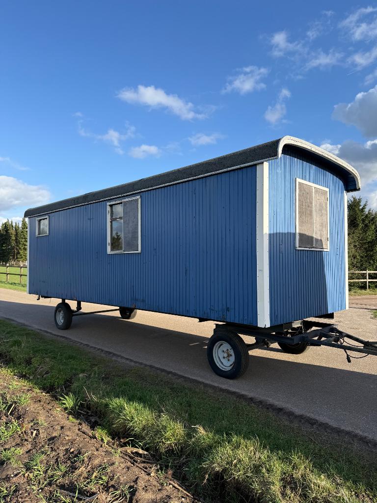 Pipowagen,schamelwagen,schaftwagen,Tynihouse,735x248 LXB, Doe-het-zelf en Verbouw, Bouwketen en Schaftketen, Gebruikt, Ophalen