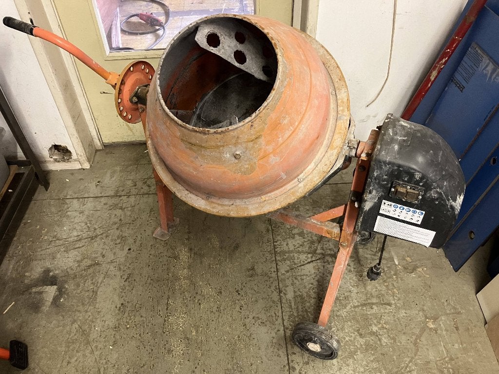 Betonmolen 63 Liter, Doe-het-zelf en Verbouw, Betonmolens, Ophalen, Gebruikt
