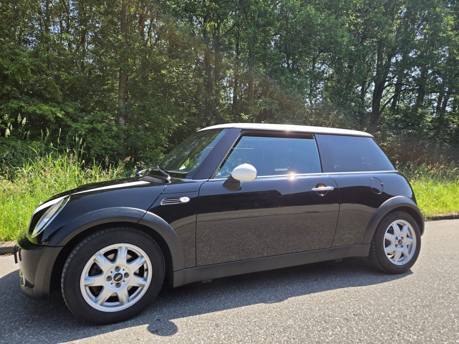 Mini 1.6 16V Cooper 2005 Zwart, Voorwielaandrijving, 4 cilinders, 4 stoelen, Zwart