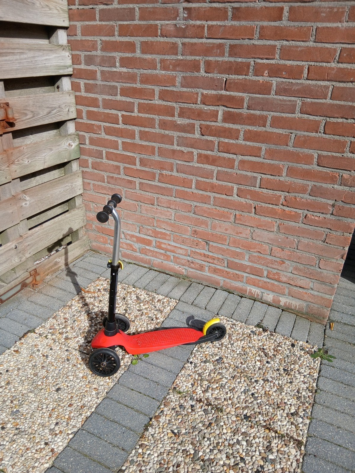 Rode kinderstep met 3 wielen, Ophalen, Gebruikt, Gewone step, Onbekend