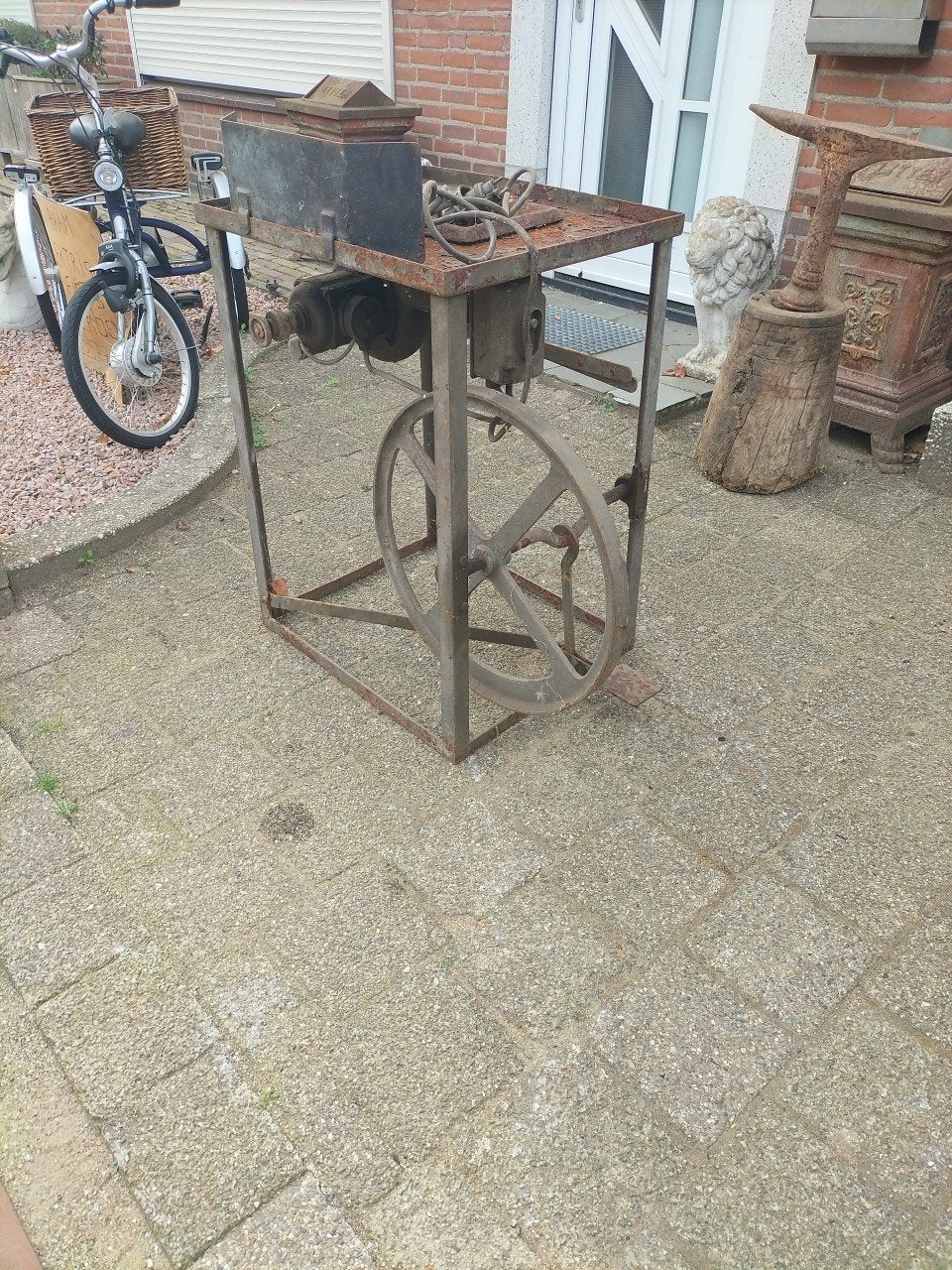 veldsmederij met motor en trap aandrijving, Ophalen, Gebruikt, Overige typen, Overige merken