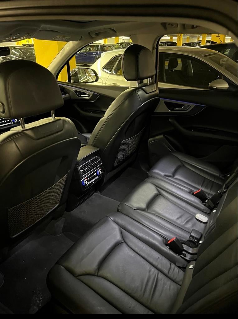 Audi Q7 3.0 TDI 200KW Quattro Tiptronic 2017 Zwart, Auto's, Audi, Automaat, 241 €/maand, 7 stoelen, Zwart